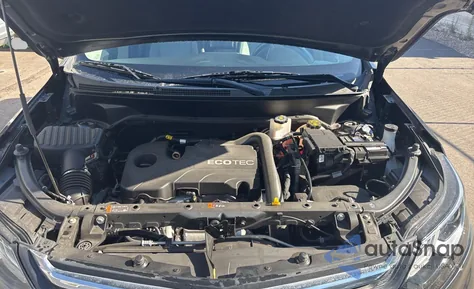 2020 Chevrolet Equinox Premier z USA, uszkodzony, nr VIN 3GNAXXEV4LS635319